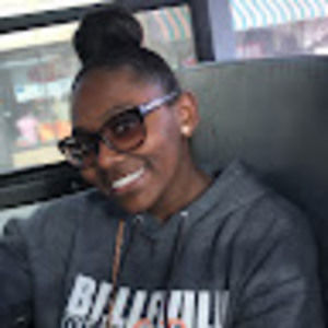 Meet your Posher, Lauren